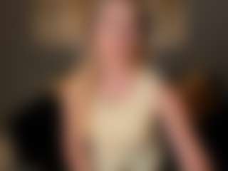Live cam show with StaceyWood - Thong on Soda Cam