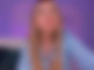 Live cam show with StaceyWood - Thin on SinfulBabes