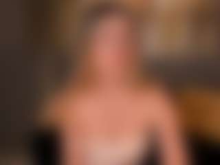 Live cam show with StaceyWood - Thong on slutload