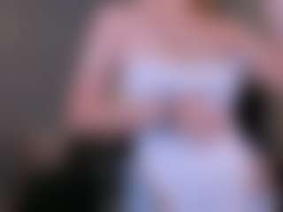 Live cam show with StaceyWood - Thong on Livezox