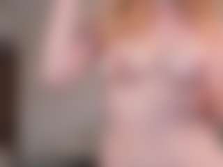 Live cam show with StaceyWood - Thin on fapnchat