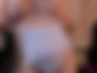 Live cam show with StaceyWood - Lesbian on sexylive.show