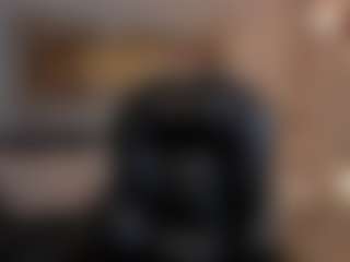 Live cam show with StaceyWood - Thin on SquirtSoMuch