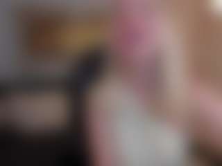 Live cam show with StaceyWood - Bedroom Blonde Hair on instabang