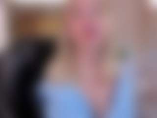 Live cam show with StaceyWood - Blonde Hair on boobsie.com