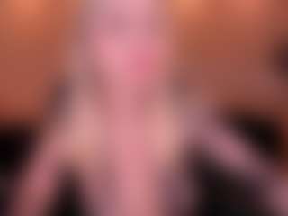 Live cam show with StaceyWood - Pornstar Bedroom on Camsoda