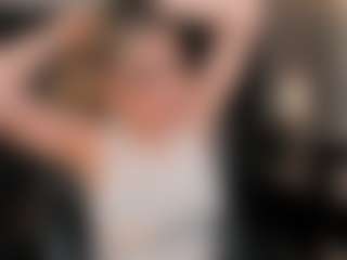 Live cam show with StaceyWood - Thong on Streamer API