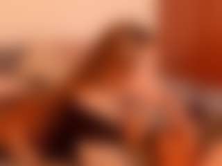 Live cam show with barbieroberts - Shaved Pussy Curvy on Camsoda