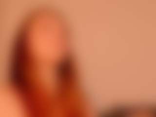 Live cam show with barbieroberts - Tease Curvy on sexylive.show