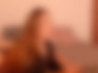 Live cam show with barbieroberts - Tease on camtv