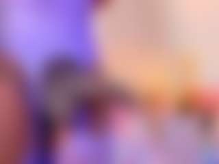 Show en direct avec latinwondercockts - Flat Chested sur Camsoda