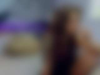 almafancy MILF webcam performer live streaming