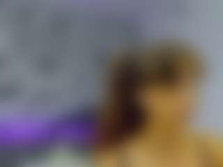 Live cam show with almafancy - Deepthroat on Dolls Live