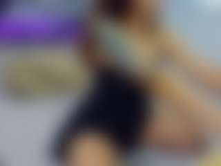 Live cam show with almafancy - Brown Hair MILF on CamwithHer