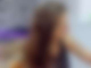 Live cam show with almafancy - Brown Hair MILF on Uber Horny