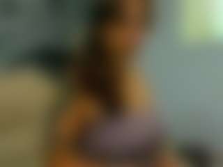 almafancy MILF webcam performer live streaming