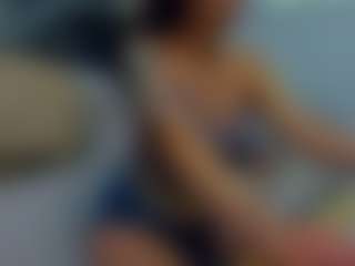 Live cam show with almafancy - Tease Brown Hair on Soda Cam