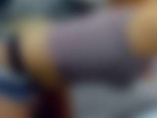 Live cam show with almafancy - Spank Brown Hair on livesuperchat.net