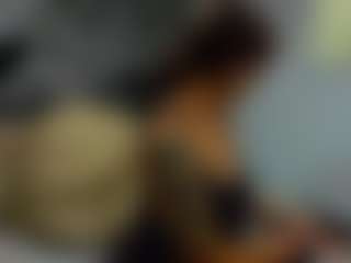 Live cam show with almafancy - Curly Hair on livesuperchat.net