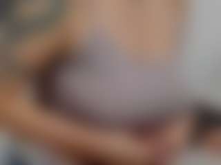 almafancy's Live Sex Cam Show