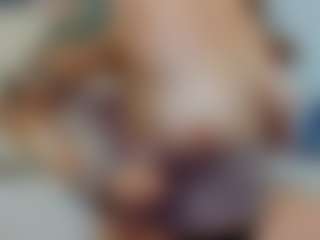 Live cam show with almafancy - Brown Hair Toys on luckytryst.com