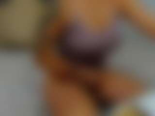almafancy's Live Sex Cam Show