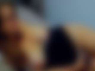 almafancy's Live Sex Cam Show