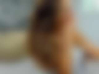 almafancy's Live Sex Cam Show