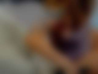 almafancy MILF webcam performer live streaming