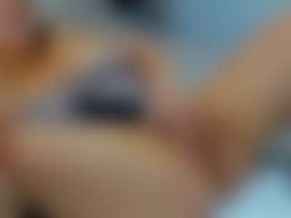 almafancy's Live Sex Cam Show