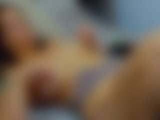 almafancy's Live Sex Cam Show