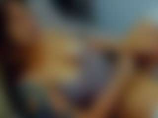 Live cam show with almafancy - Fingers on Camsoda