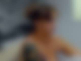 almafancy's Live Sex Cam Show