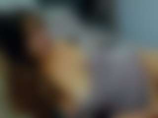 almafancy MILF webcam performer live streaming