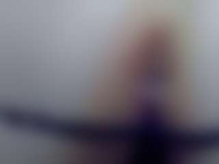 almafancy's Live Sex Cam Show
