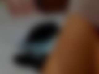 almafancy's Live Sex Cam Show
