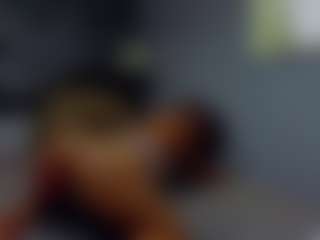 Live cam show with almafancy - Messy on live.xheat.ai