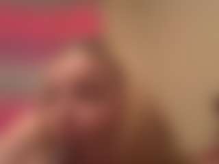 Live cam show with strawberryluvxo - Average on Nude Chat * 1 On 1 Webcam Sex * Live Cam Show