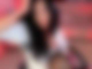 Live cam show with Arabella Swan - Tease on CamSodaAdn