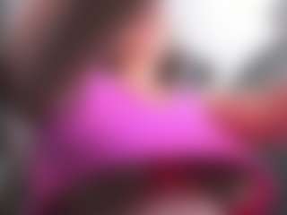 Wild Eve MILF webcam performer live streaming
