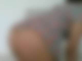 APRIL-ROSES's Live Sex Cam Show