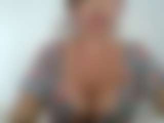 Live cam show with APRIL-ROSES - Big Tits on Sex Cam Show