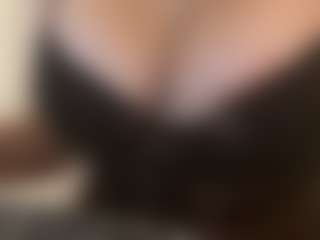 APRIL-ROSES's Live Sex Cam Show