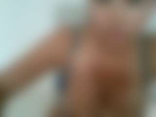 APRIL-ROSES's Live Sex Cam Show