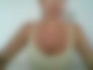 APRIL-ROSES's Live Sex Cam Show