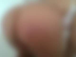 APRIL-ROSES's Live Sex Cam Show
