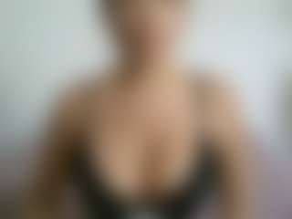 APRIL-ROSES's Live Sex Cam Show