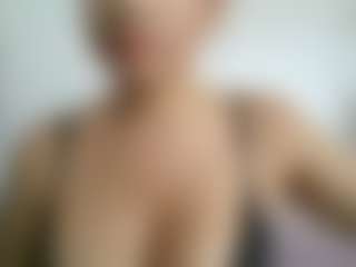APRIL-ROSES's Live Sex Cam Show