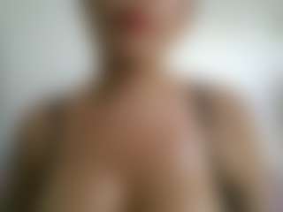 Live cam show with APRIL-ROSES - Big Tits Curvy on testsause.com