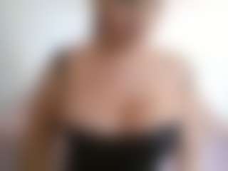 APRIL-ROSES's Live Sex Cam Show